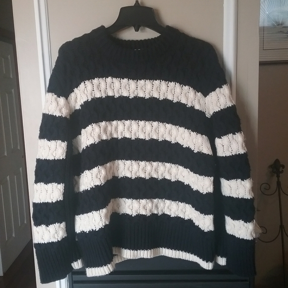 Zara Sweaters - Zara oversized sweater navy and blue striped Women's Size M-L